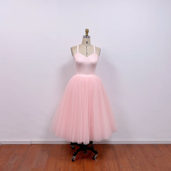 carrie pink dress satc carrie bradshaw in season 2, episode 18 of satc