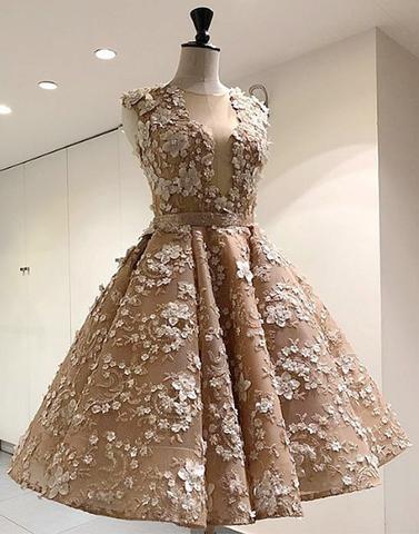 Lace Applique Floral V-neck Backless Pleated Homecoming Dresses