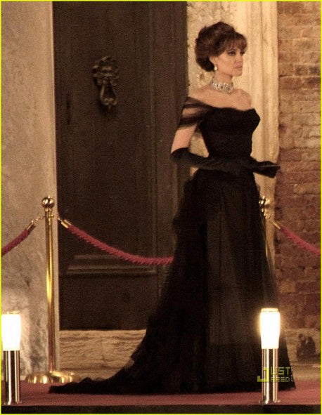 Black Angelina Jolie Off-the-shoulder Dress Ball Gown Prom Celebrity Dress Movie The Tourist