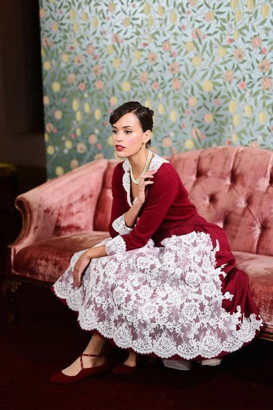 Red Long Sleeve Vicky Krieps Alma Movie Phantom Thread Dress V-neck Lace Evening Dress