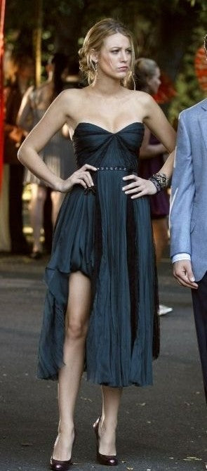 blake lively navy blue dress Blake Lively Pregnancy Style