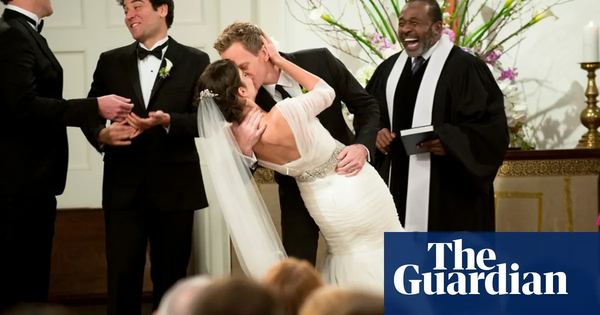 Robin Scherbatsky Dress Off Shoulder Mermaid Wedding Dress in How I Met Your Mother