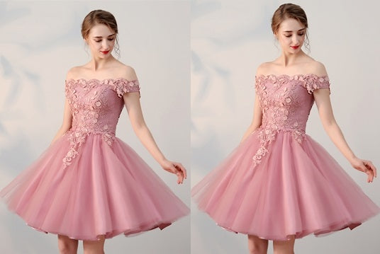 Pink Off Shoulder Short Sleeve Homecoming Dresses With Lace Tulle