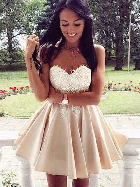 White Strapless Applique Pleats Short Homecoming Dresses