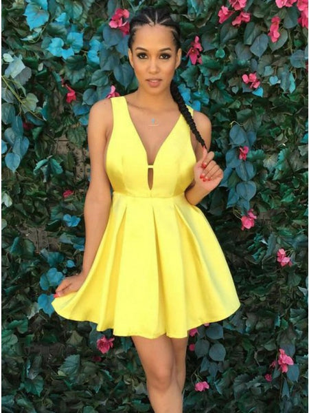 Yellow V-neck Straps Satin Pleat Short Sweetheart Homecoming Dress