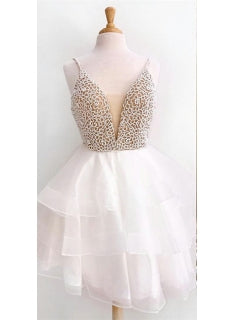 White Sweetheart V-neck Spaghetti Straps Tulle Homecoming Dresses
