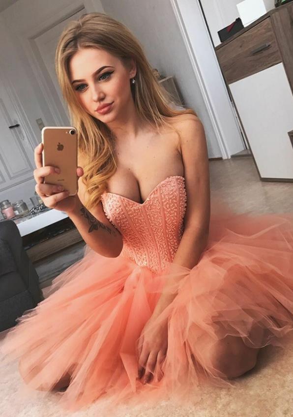 Coral Cute Strapless Tulle Homecoming Dresses with Beading