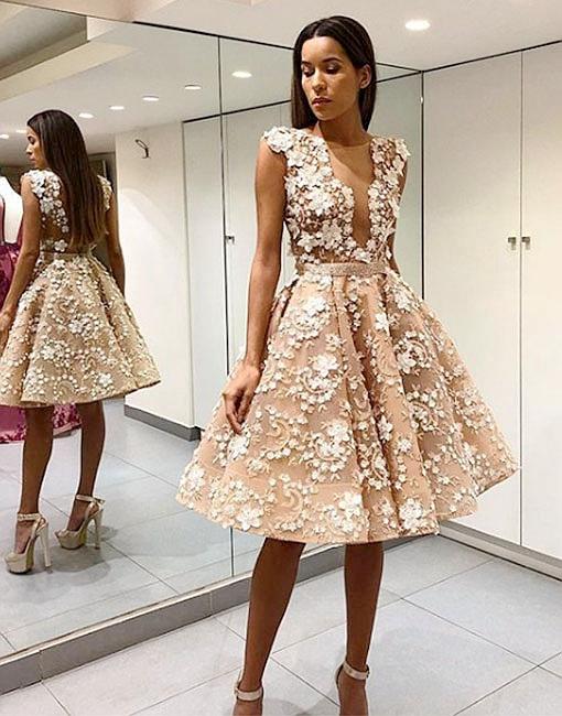 Lace Applique Floral V-neck Backless Pleated Homecoming Dresses