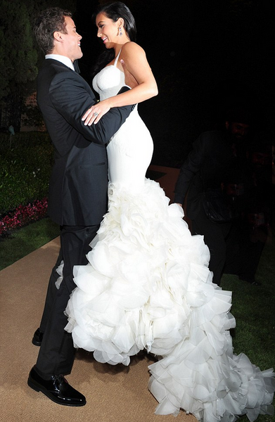 White Kim Kardashian Mermaid Ruched Wedding Dress Best Celebrity Dress Bridal Gown For Sale