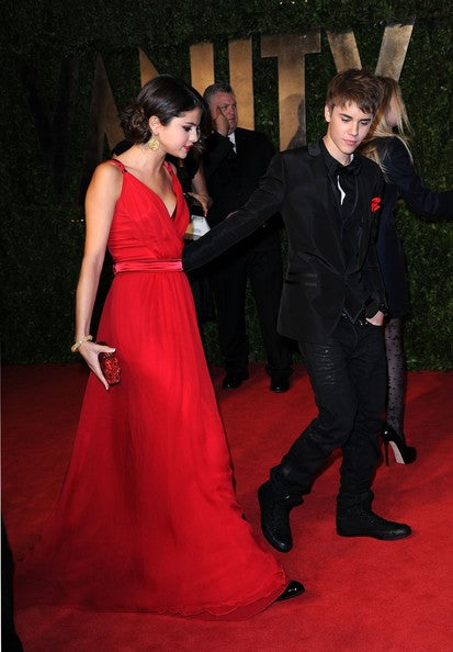 Red Selena Gomez V Neck Dress Chiffon Prom Celebrity Red Carpet Formal Dress Oscars Party