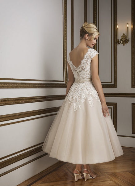 Lace Appliques Vintage Bridal Wedding Dress with Bow Sash