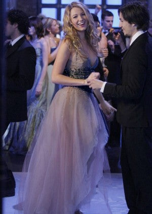 Champagne Blake Lively Sequins V Neck Prom Celebrity Formal Dress Serena van der Woodsen Dress Snowflake Ball Gossip Girl