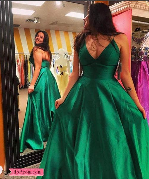 Spaghetti Straps A-line Green Prom Dress Satin V Neckline with Pockets