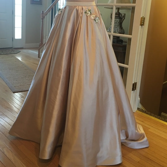 Two Piece Satin Ivory/Nude Halter Prom Dress Skirt with Floral Applique Pockets