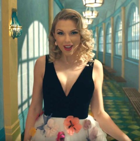 Black White Taylor Swift Me Dress V Neck Dress Flowers Prom Best Celebrity Dress Formal Ball Gown For Sale