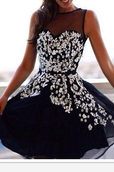 Applique Black Chiffon Sweetheart Strapless Homecoming Dress