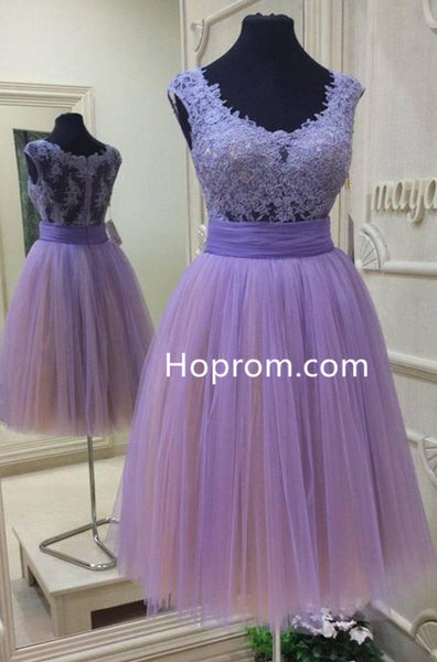 Cap Sleeve Purple V-neck Homecoming Dresses with Lace Appliques