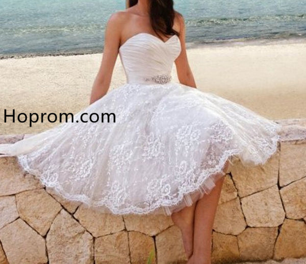 A-line Lace Sweetheart Homecoming Dress with Beadings