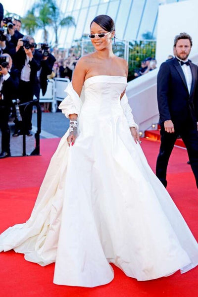 White Rihanna Off The Shoulder Dress Cape Prom Best Red Carpet Celebrity Formal Dress Cannes