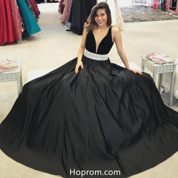 A Line Tank Straps Black Prom Dresses Deep V Neckline Evening Dresses