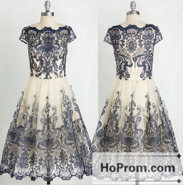 Knee Length Lace A-Line Prom Dresses Homecoming Dresses