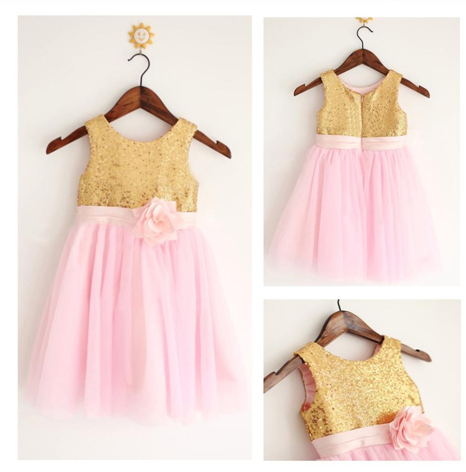 Long Tulle Sequin Princess Scoop Flower Girl Dresses With Hand-Made Flower