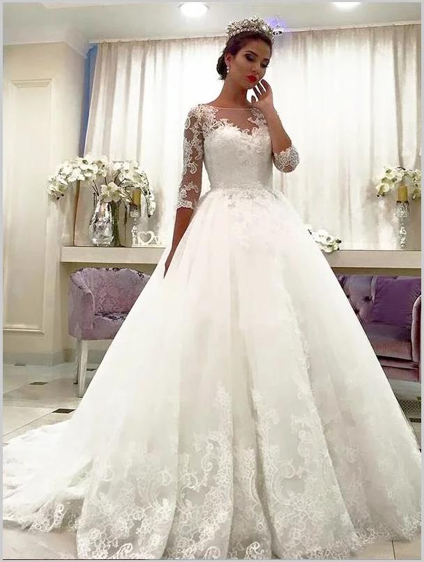 Tulle Lace Bateau 3/4 Sleeves Wedding Dresses Court Train Ball Gown